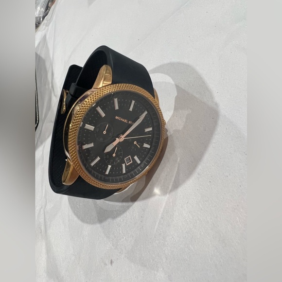 Michael Kors Watch - Picture 2 of 3